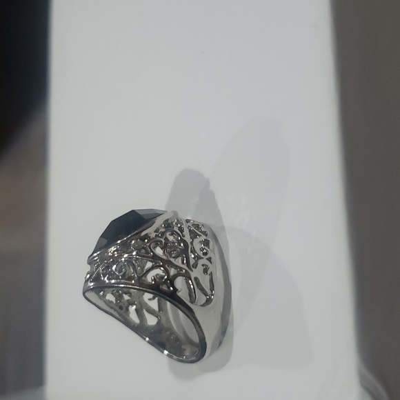 Ring size 6.5 Black - Picture 8 of 9